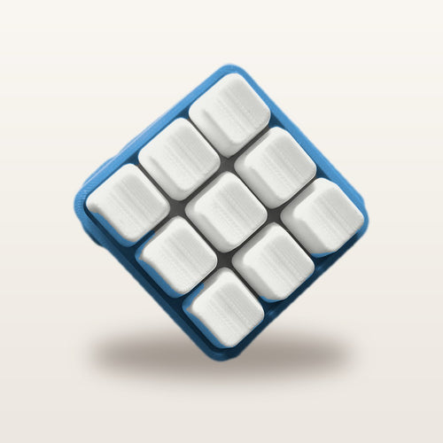 Clickey Cloud Nine met blauwe basis en witte keycaps