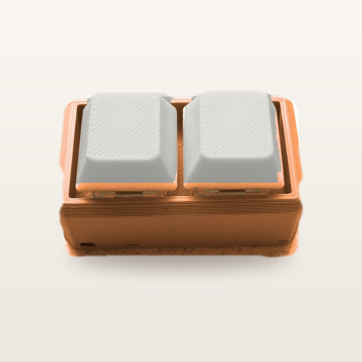 Clickey Duo met oranje basis en mat witte keycaps