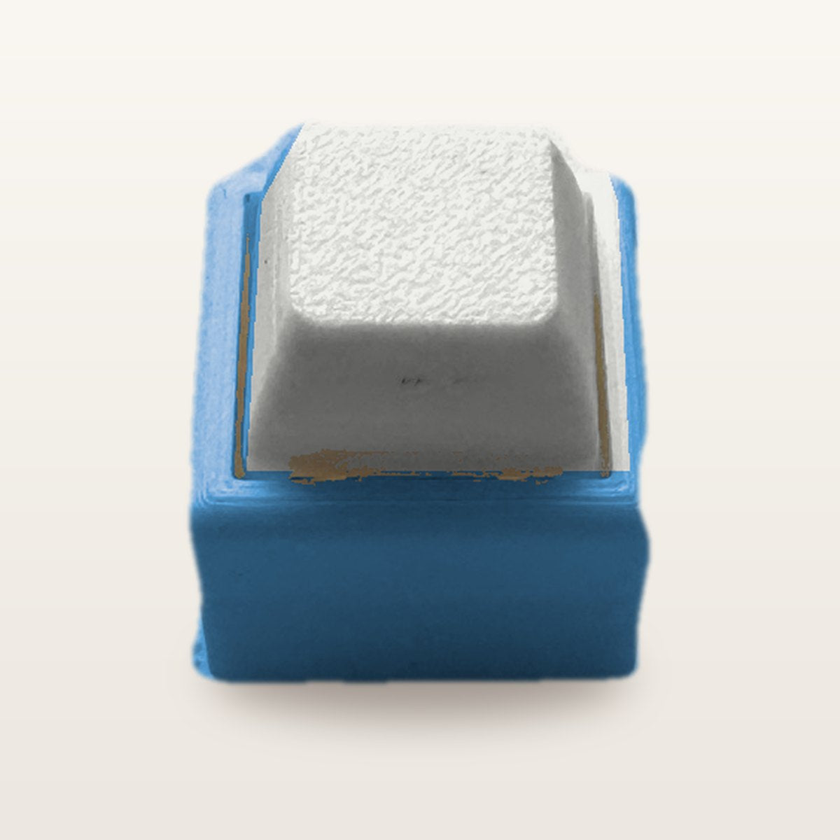 Clickey Mono met blauwe basis en witte keycaps