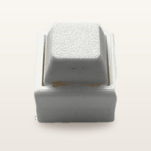 Clickey Mono met witte basis en witte keycaps