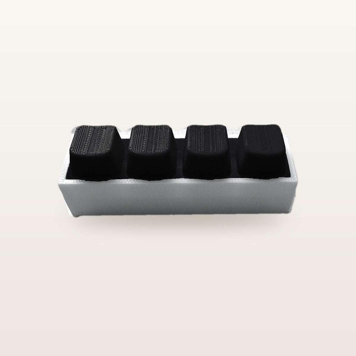 Clickey Royal Four met grijze basis en zwarte keycaps