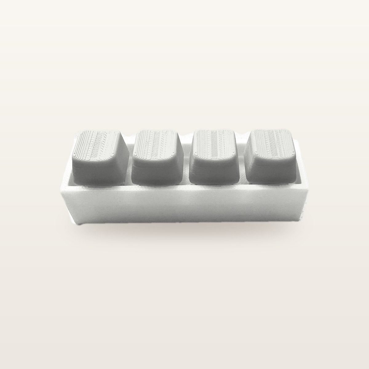 Clickey Royal Four met witte basis en witte keycaps