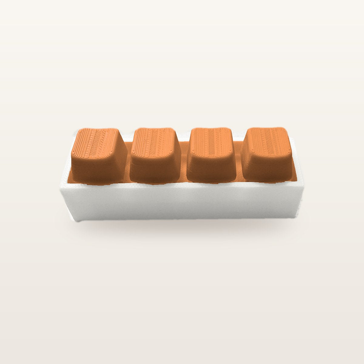 Clickey Royal Four met mat witte basis en oranje keycaps