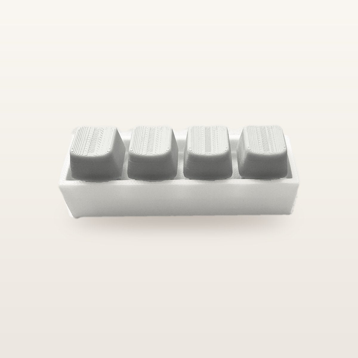 Clickey Royal Four met mat witte basis en witte keycaps