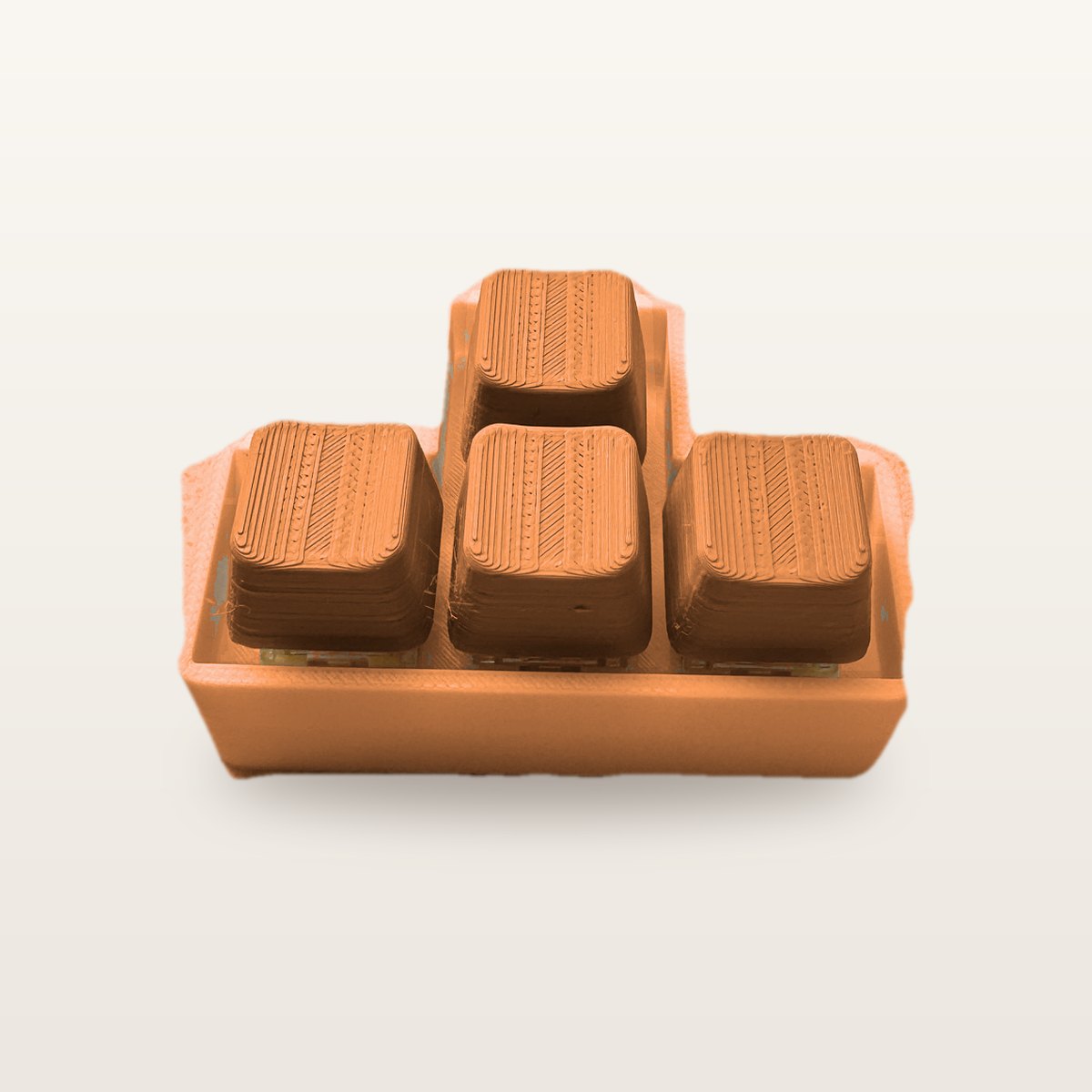 Clickey WASD met oranje basis en oranje keycaps