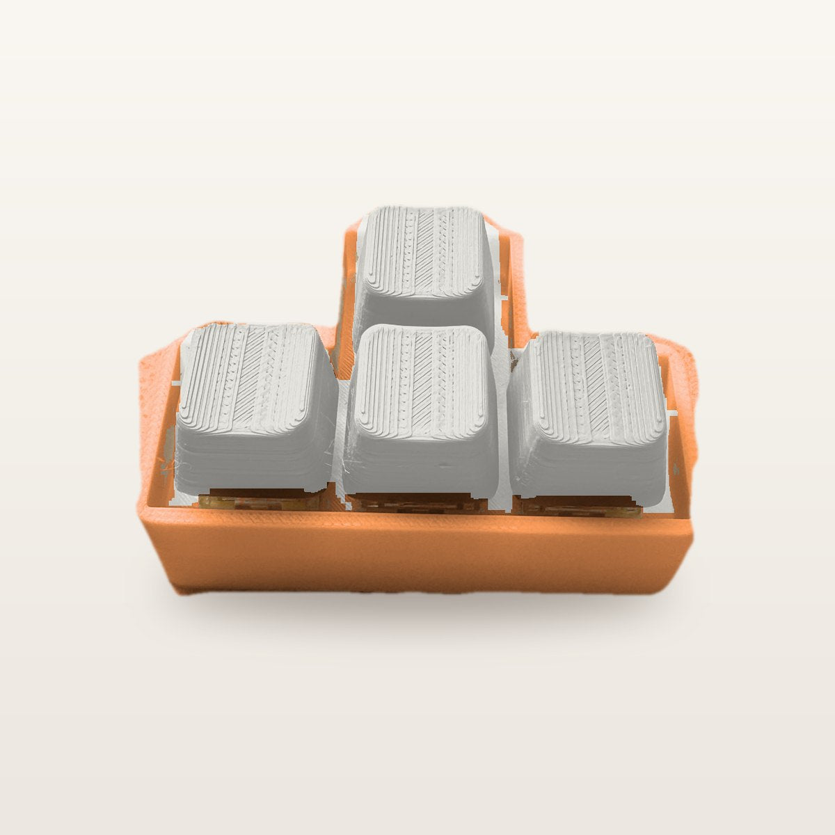 Clickey WASD met oranje basis en mat witte keycaps