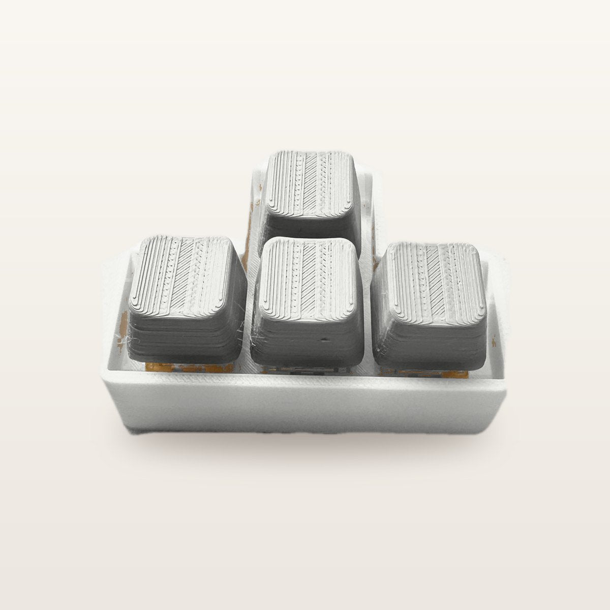 Clickey WASD met witte basis en witte keycaps